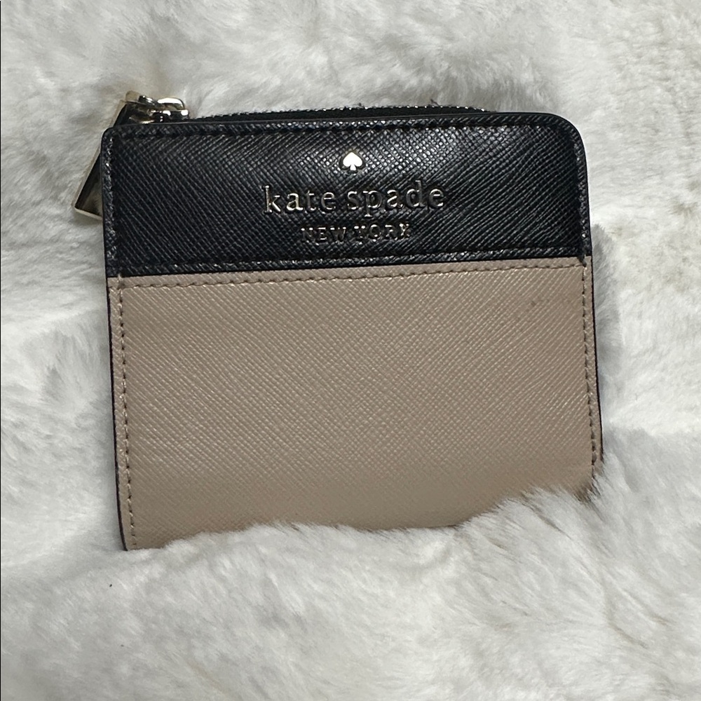 Kate Spade Black and Cream Wallet